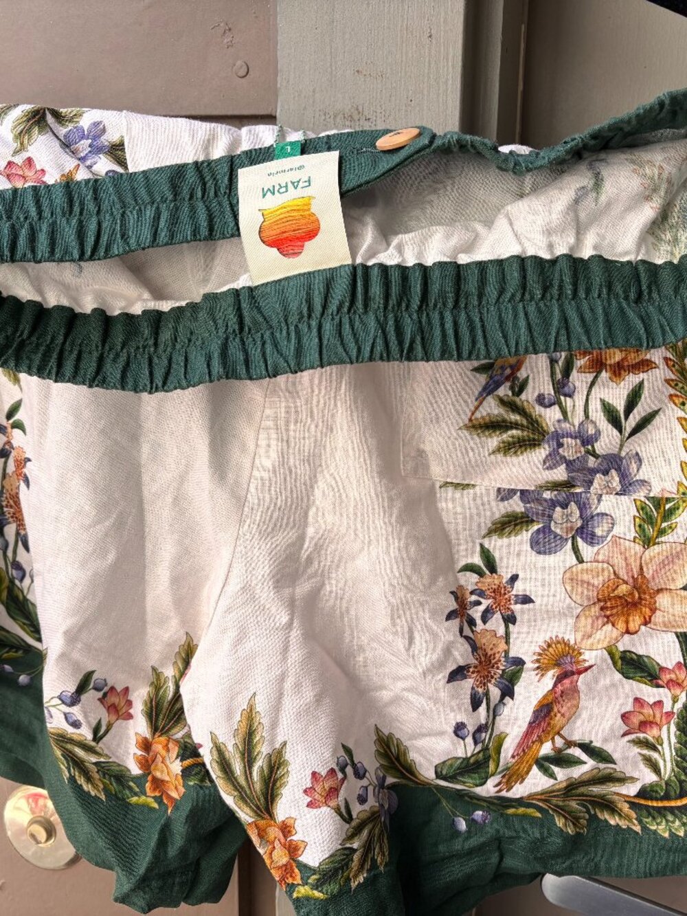 Size L Farm Rio Short Set NWT